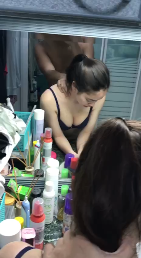 sex viet - Doggy em ny trong phòng tắm